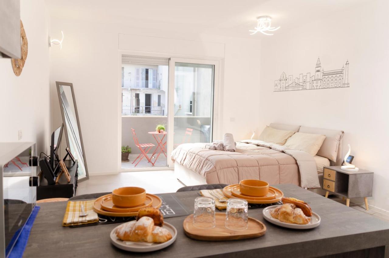 Apulialux Garruba Cozy Apt & Parking Bari Exterior photo