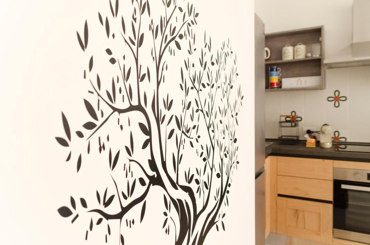Apulialux Garruba Cozy Apt & Parking Bari Exterior photo
